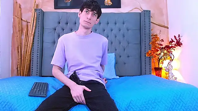 Luke Carter online show from 12/17/25, 01:16