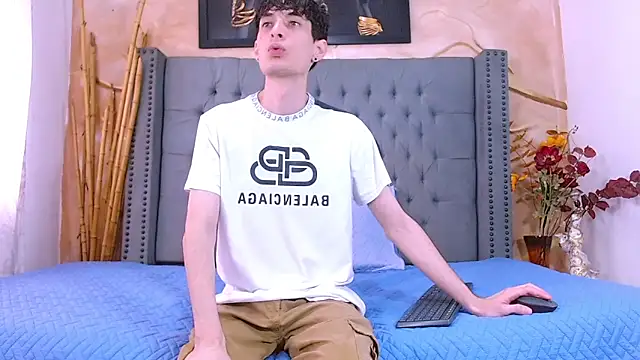 Luke Carter online show from 12/04/25, 01:10