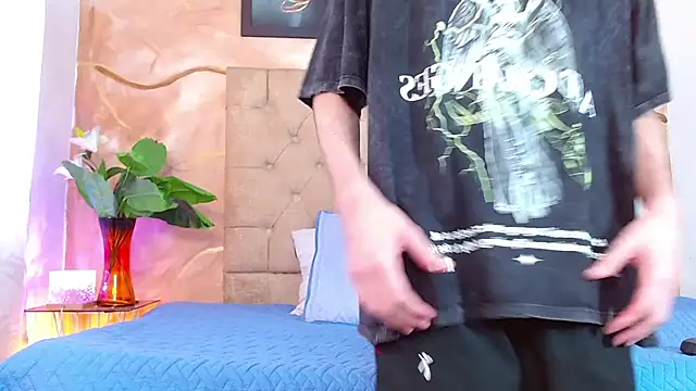 Luke Carter online show from 04/04/26, 01:17