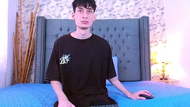 Luke Carter online show from 11/05/25, 01:14