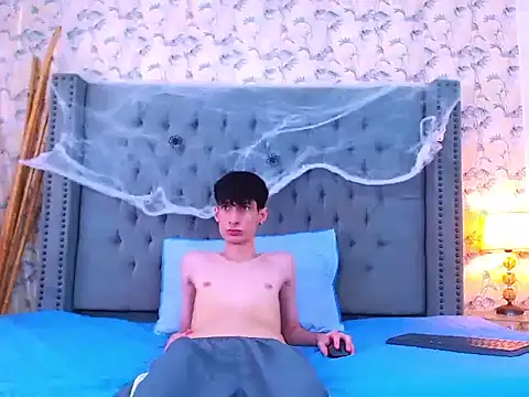 Luke Carter online show from 10/28/25, 01:10