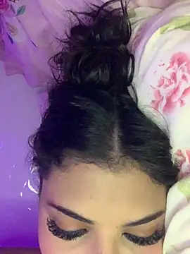 Snapshot of luluzinhax chatting on 03/02/26, 03:40 luluzinhax online show from 03/02/26, 03:40