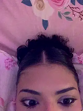 Snapshot of luluzinhax chatting on 01/12/26, 03:02 luluzinhax online show from 01/12/26, 03:02