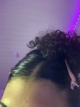 Snapshot of luluzinhax chatting on 03/06/26, 03:12 luluzinhax online show from 03/06/26, 03:12