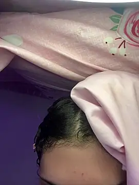 Snapshot of luluzinhax chatting on 03/27/26, 06:53 luluzinhax online show from 03/27/26, 06:53