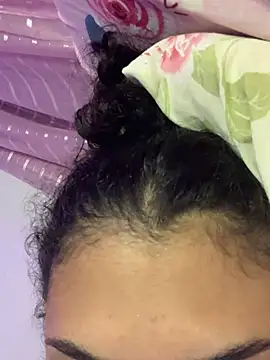 Snapshot of luluzinhax chatting on 03/04/26, 04:42 luluzinhax online show from 03/04/26, 04:42