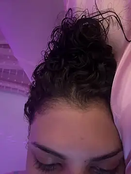 Snapshot of luluzinhax chatting on 04/16/26, 04:46 luluzinhax online show from 04/16/26, 04:46