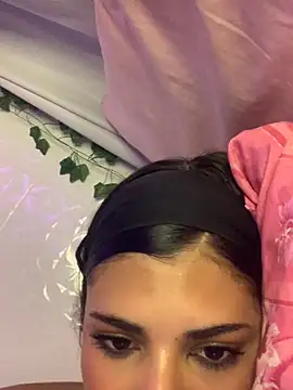 luluzinhax online show from 10/18/25, 06:10