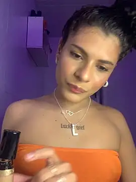 luluzinhax online show from 11/13/25, 05:00