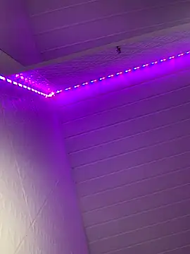 Snapshot of luluzinhax chatting on 01/06/26, 12:03 luluzinhax online show from 01/06/26, 12:03