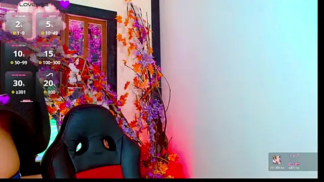 Cristal Villael online show from 11/04/25, 03:10