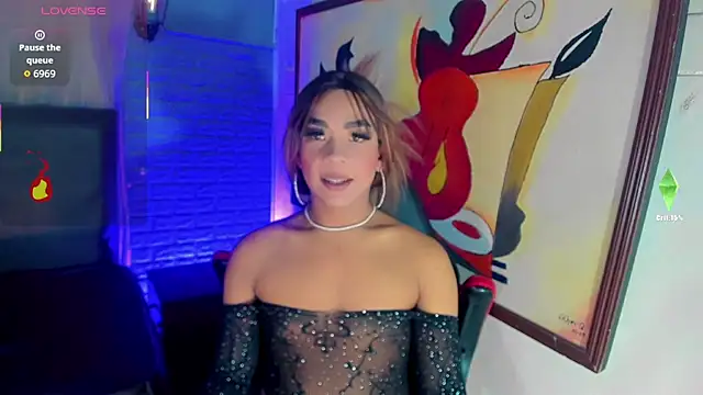 Cristal Villael online show from 12/01/25, 03:18