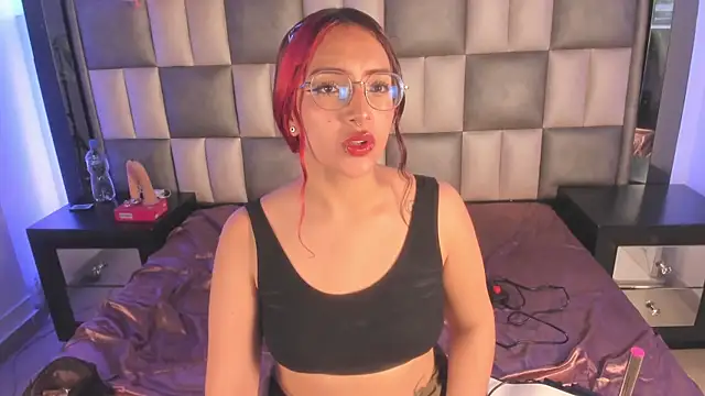 Valkiria js online show from 11/28/25, 01:55