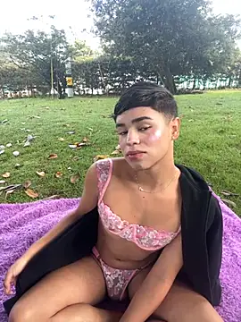 Snapshot of Matt_Swett chatting on 10/28/25, 01:10 Matt Swett online show from 10/28/25, 01:10