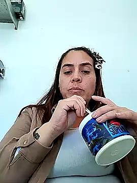 denissebombon online show from 02/09/26, 06:39