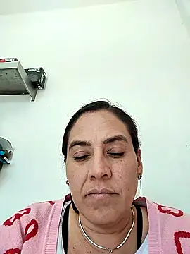 denissebombon online show from 02/03/26, 06:02