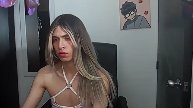 Snapshot of Andy_Roses chatting on 11/06/25, 10:47 Andy Roses online show from 11/06/25, 10:47