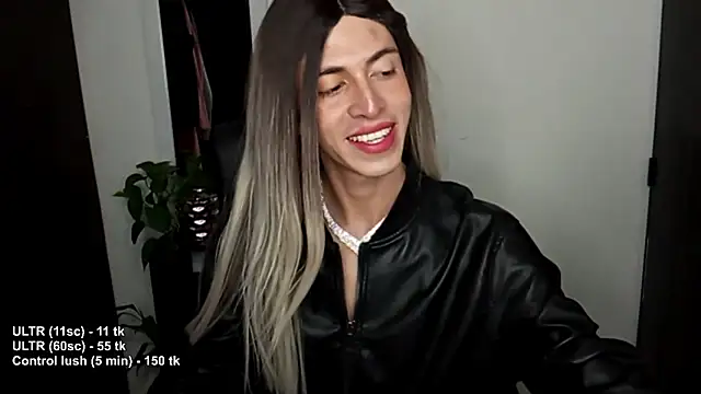 Snapshot of Andy_Roses chatting on 01/06/26, 07:23 Andy Roses online show from 01/06/26, 07:23