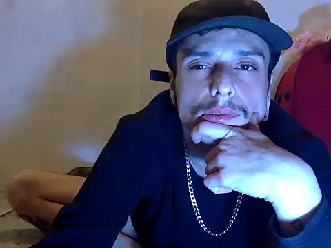 Snapshot of chrisalmeid_ chatting on 10/09/25, 05:19 chrisalmeid online show from 10/09/25, 05:19