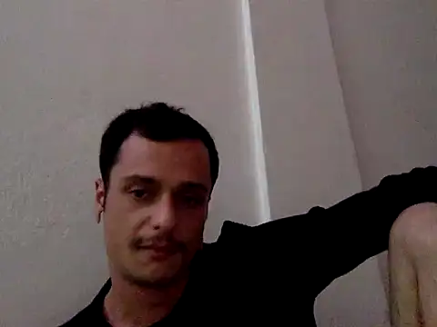 Snapshot of chrisalmeid_ chatting on 09/24/25, 10:44 chrisalmeid online show from 09/24/25, 10:44