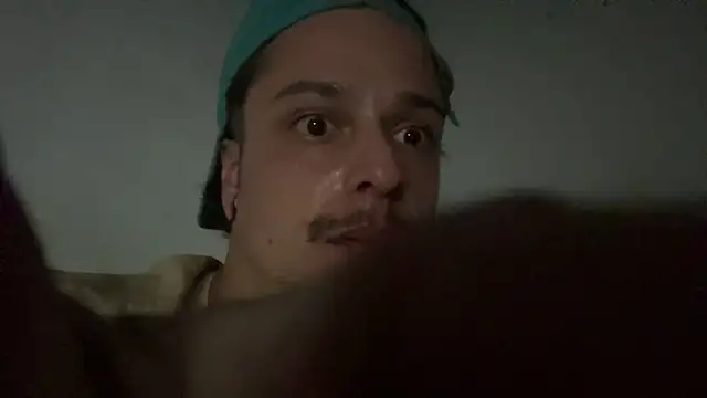 Snapshot of chrisalmeid_ chatting on 07/18/26, 06:00 chrisalmeid online show from 07/18/26, 06:00