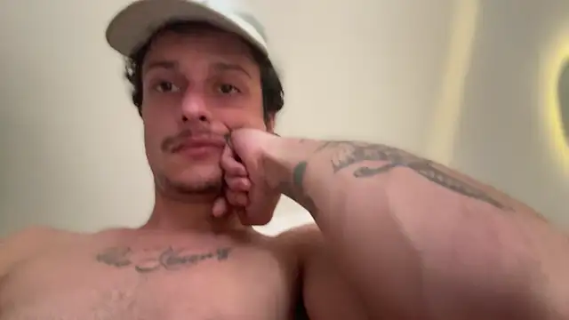 chrisalmeid  online show from 04/04/26, 10:44