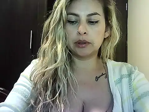 Valery  Rouse  online show from 11/26/25, 04:01