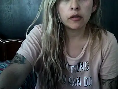 Valery  Rouse  online show from 10/27/25, 04:08