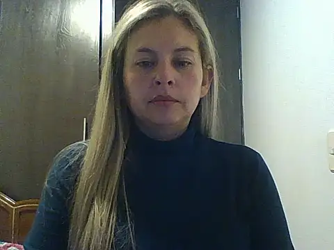 Valery  Rouse  online show from 09/19/25, 04:05