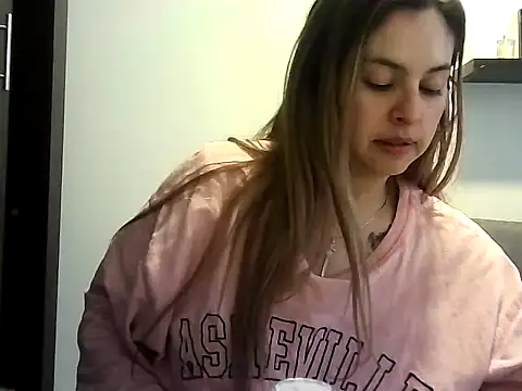 Valery  Rouse  online show from 04/23/26, 12:29