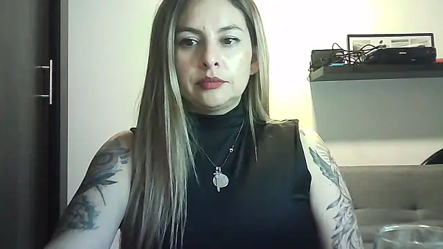Valery  Rouse  online show from 05/03/26, 05:12