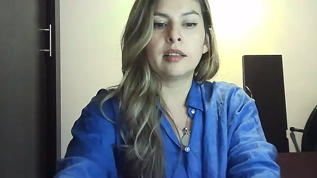 Valery  Rouse  online show from 03/26/26, 04:00