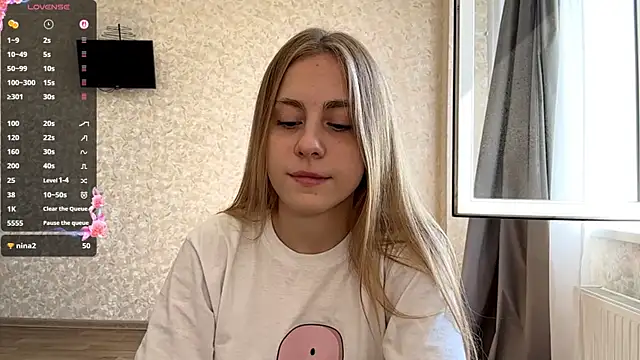 Snapshot of DreamyOlivia chatting on 09/21/25, 09:25 DreamyOlivia online show from 09/21/25, 09:25