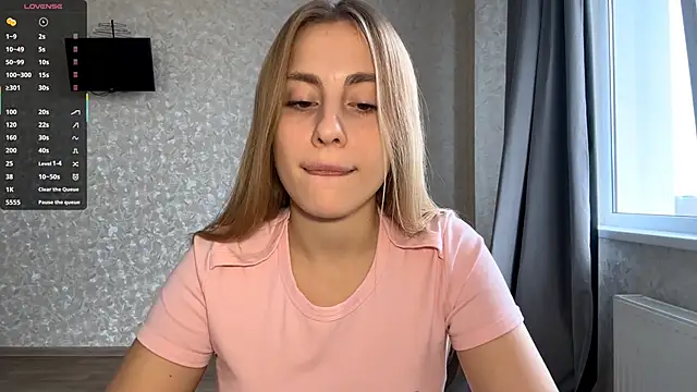 Snapshot of DreamyOlivia chatting on 11/02/25, 11:26 DreamyOlivia online show from 11/02/25, 11:26