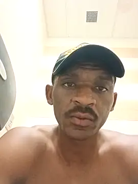 Snapshot of CaramelBrownBBC14 chatting on 09/09/25, 03:05 CaramelBrownBBC14 online show from 09/09/25, 03:05