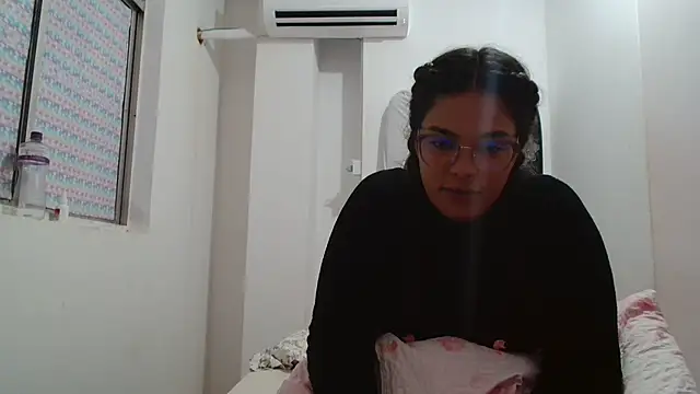 SecretBrunette online show from 11/05/25, 04:59