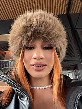 Marilyn scott online show from 12/02/25, 06:20