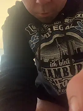 GeilerHSVFAN1989 online show from 10/23/25, 08:24