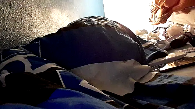 GeilerHSVFAN1989 online show from 12/22/25, 04:12