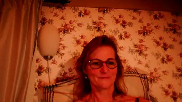 Snapshot of Valinella chatting on 02/22/26, 07:15 Valinella online show from 02/22/26, 07:15