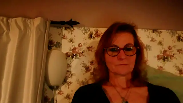 Snapshot of Valinella chatting on 02/14/26, 08:20 Valinella online show from 02/14/26, 08:20