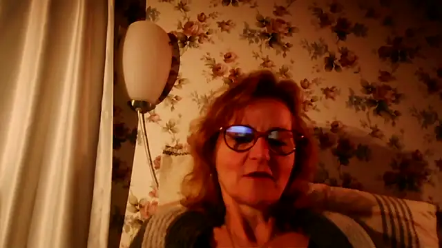 Snapshot of Valinella chatting on 02/21/26, 07:38 Valinella online show from 02/21/26, 07:38