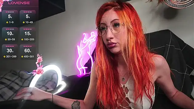 DaddysLittleSlutfox online show from 10/21/25, 01:21