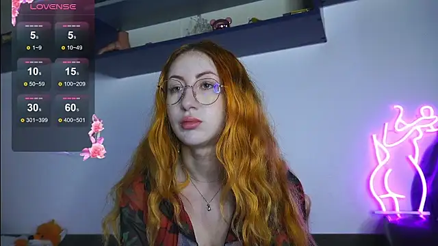 Snapshot of DaddysLittleSlutfox chatting on 02/04/26, 01:17 DaddysLittleSlutfox online show from 02/04/26, 01:17