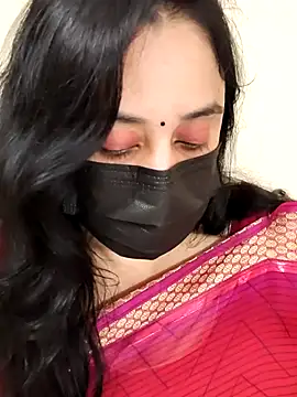 Monica cams online show from 11/18/25, 04:43