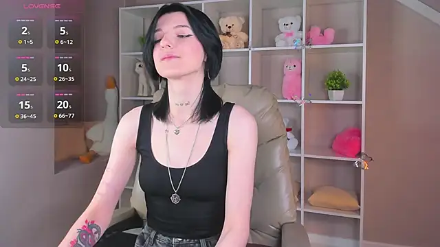 Lynn Martin online show from 12/03/25, 12:23