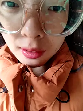 shaoshao-7758 online show from 11/05/25, 03:53