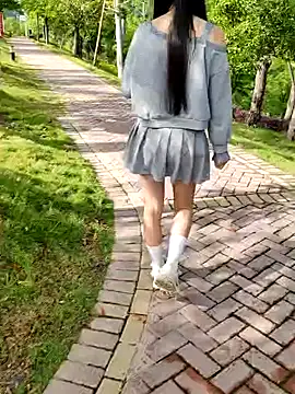 shaoshao-7758 online show from 05/07/26, 12:37
