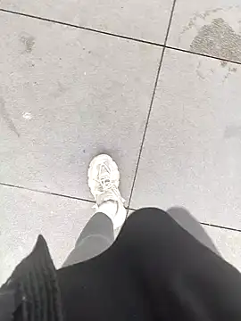 shaoshao-7758 online show from 11/08/25, 03:43