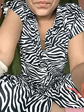 Hott Archana online show from 11/20/25, 11:58